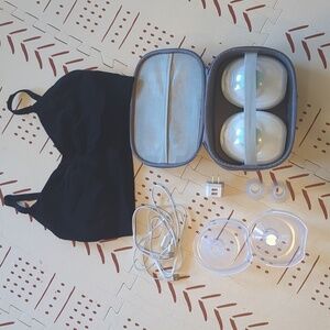 Willow Go with Pumping Bra and Case